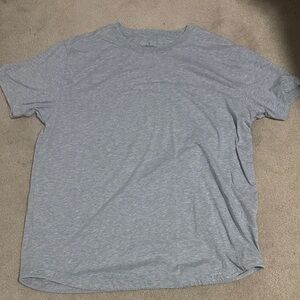 Fabletics Light Gray Short Sleeve Tee
